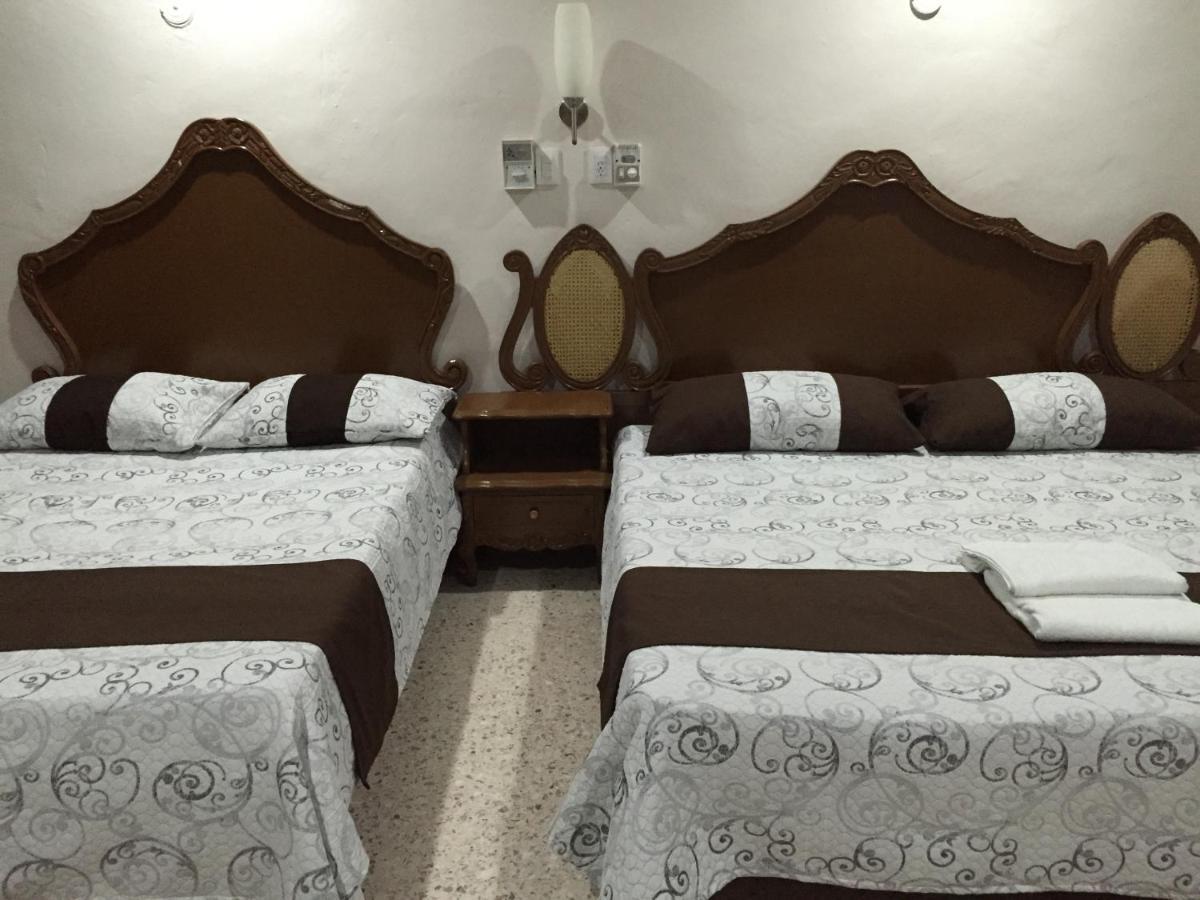 Hostel Hostal Kin-Beh Valladolid  Exteriér fotografie